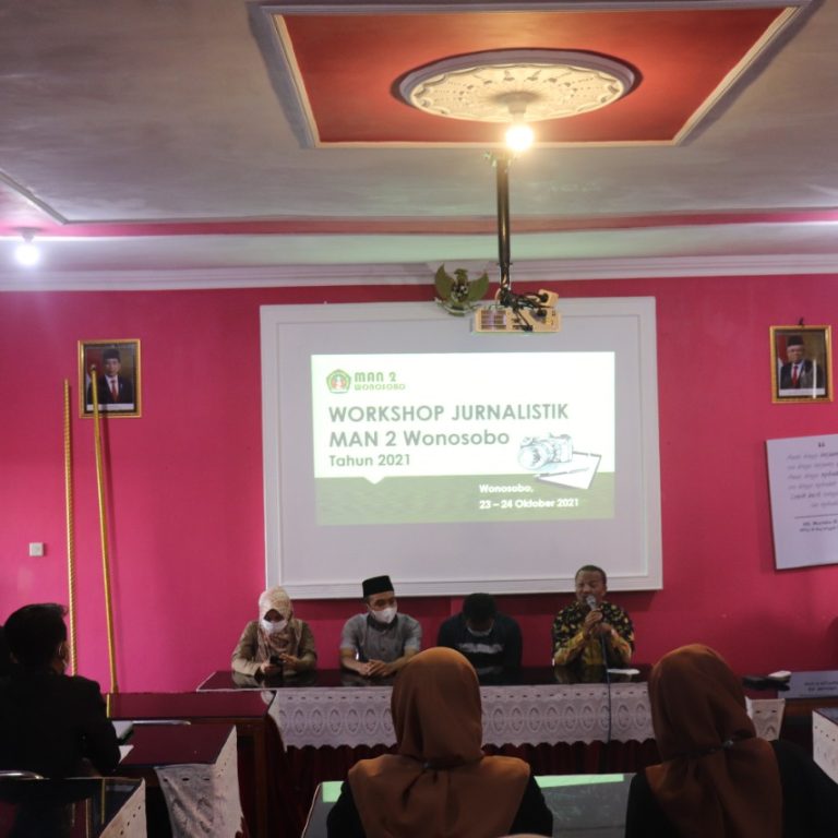 Serius Garap Media Online, MAN 2 Gelar Workshop Jurnalistik