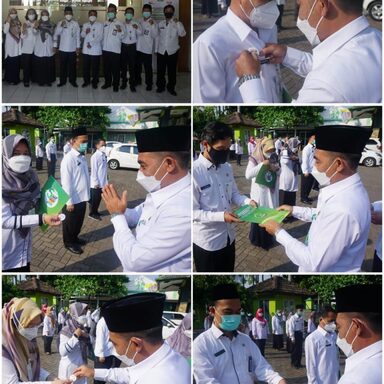 Pembangunan ZI menuju WBK WBBM, Kakankemenag Serahkan SK Penetapan Enam Agen Perubahan