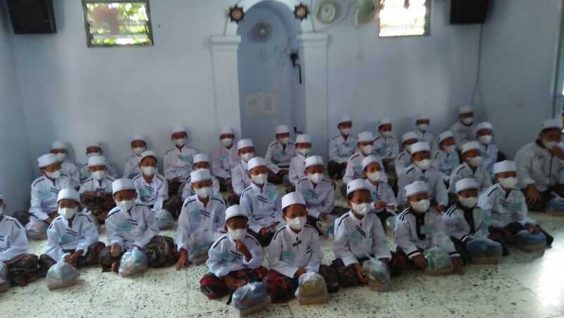 Peringati Maulid Nabi, MI An-Nashriyah Gelar Khitan Massal