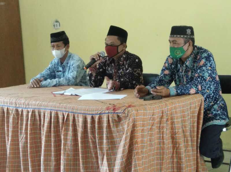 Pembinaan Guru dan Staf MTsN 2 Rembang