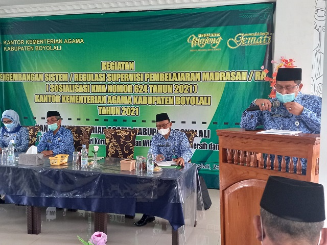 Kepala Kantor Kementerian Agama Kabupaten Boyolali membuka acara Sosialisasi KMA 624 Tahun 2021