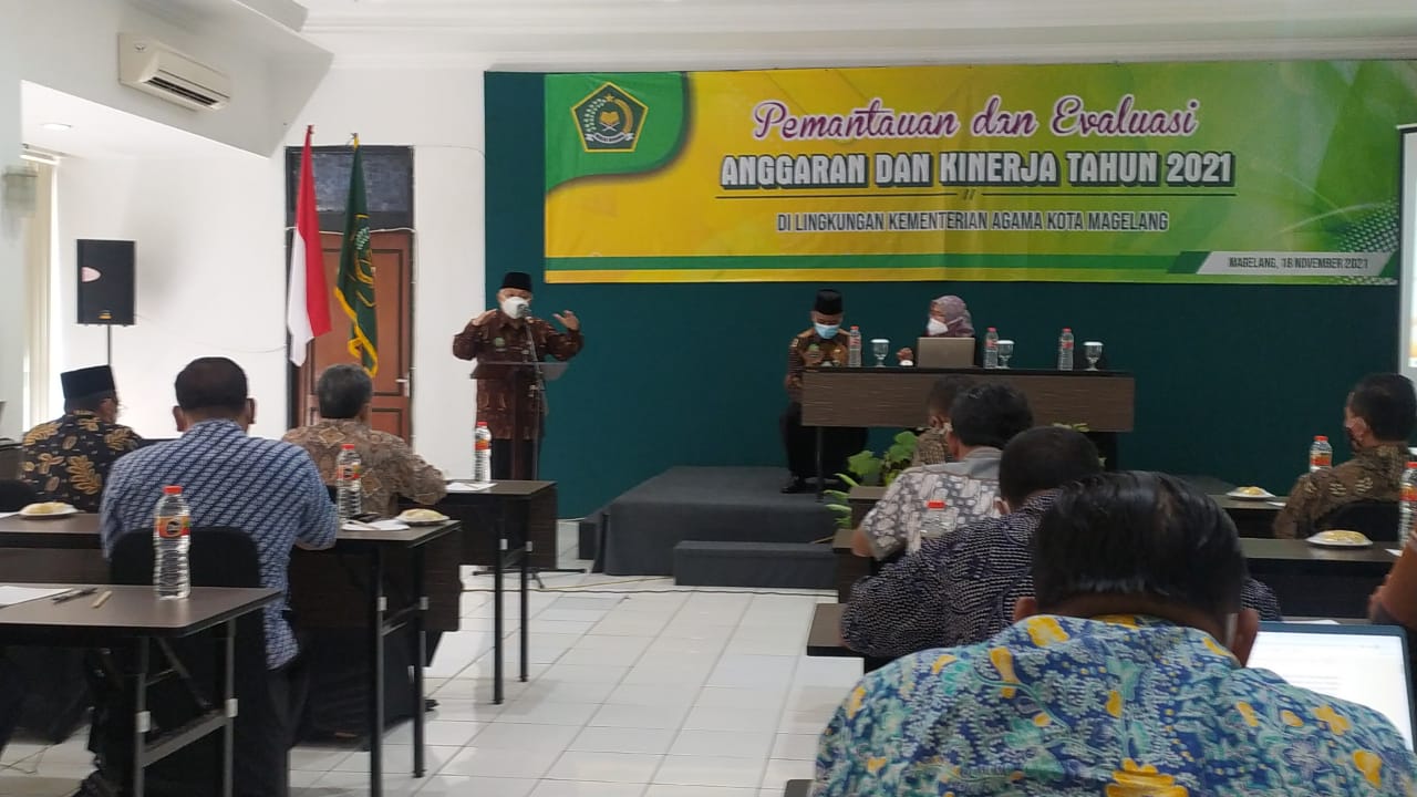 Evaluasi Pelaksanaan Program Guna Peningkatan Kualitas Pelayanan