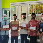 4 Siswa MTsN 1 Pati Terima Reward Bank Mandiri