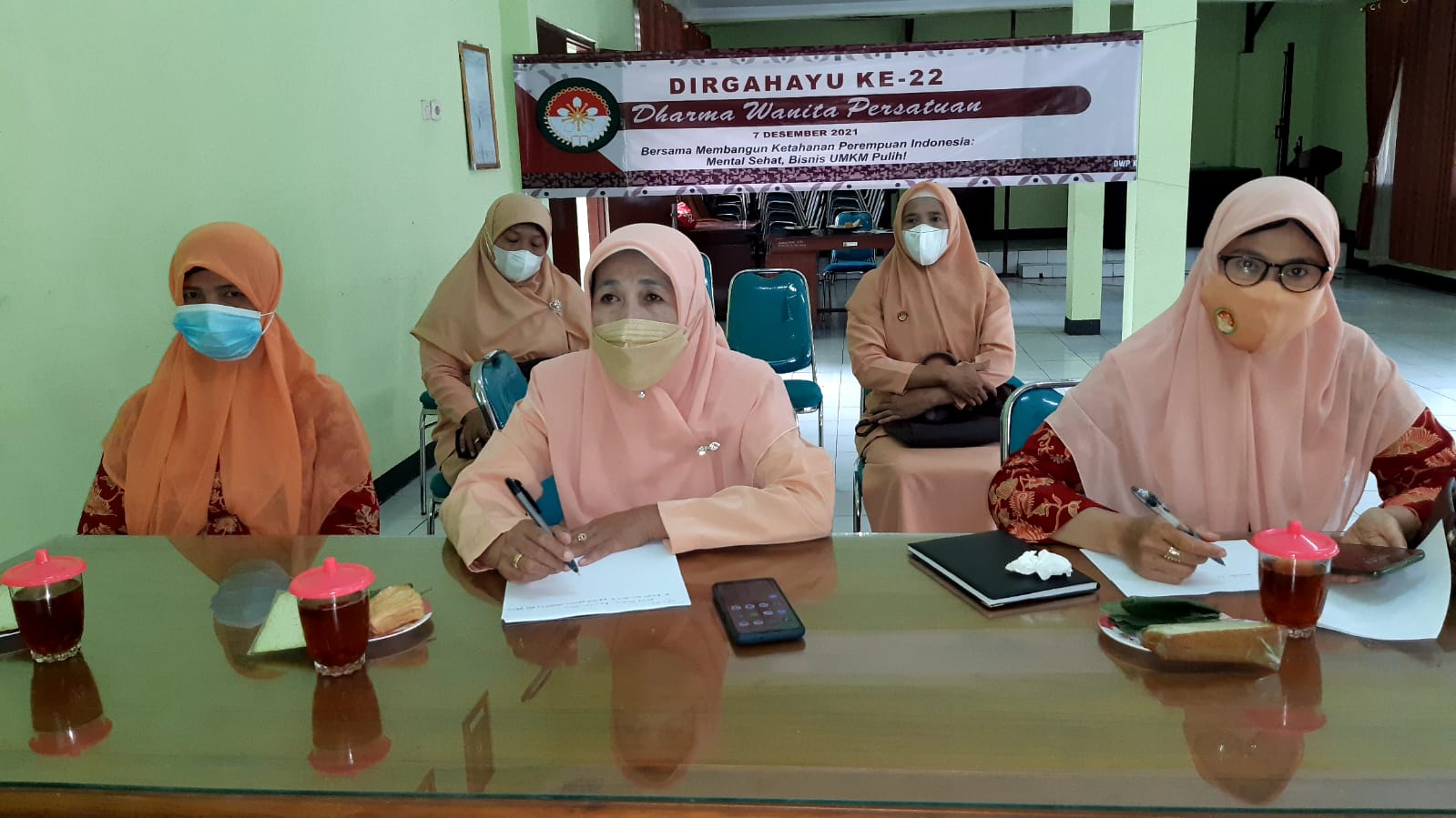 DWP Kankemenag Kota Magelang Ikuti Webinar Dalam Rangka HUT DWP Ke-22