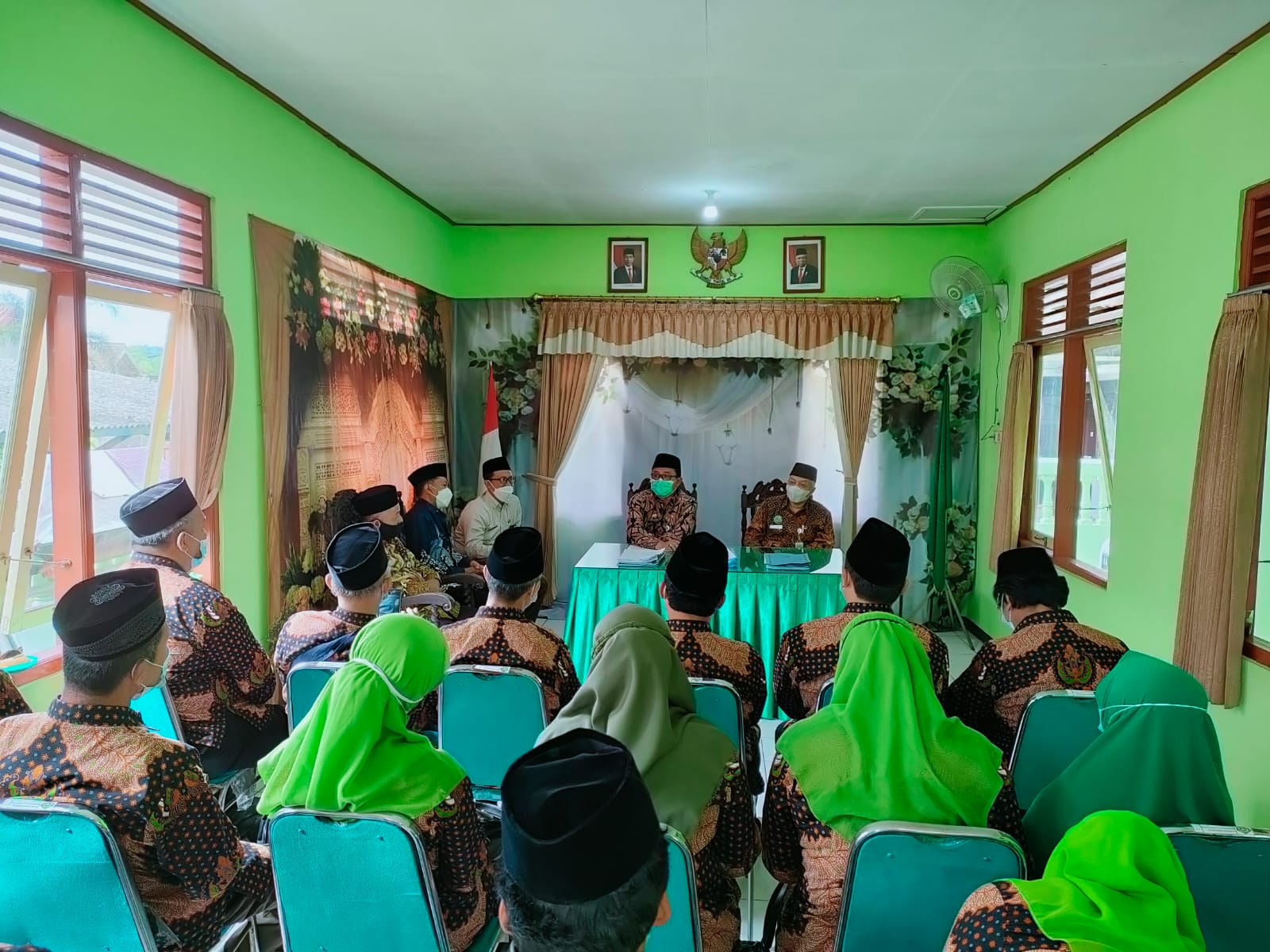 Kabid Penaiszawa Lakukan Monev Kinerja Penyuluh Di Kankemenag Kota Magelang