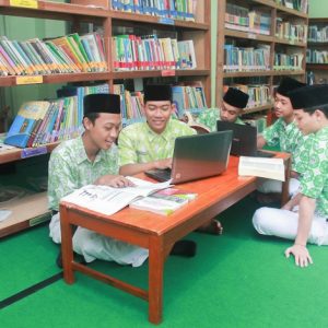 Pentingnya Kecakapan Literasi Baca-Tulis Abad Ke-21