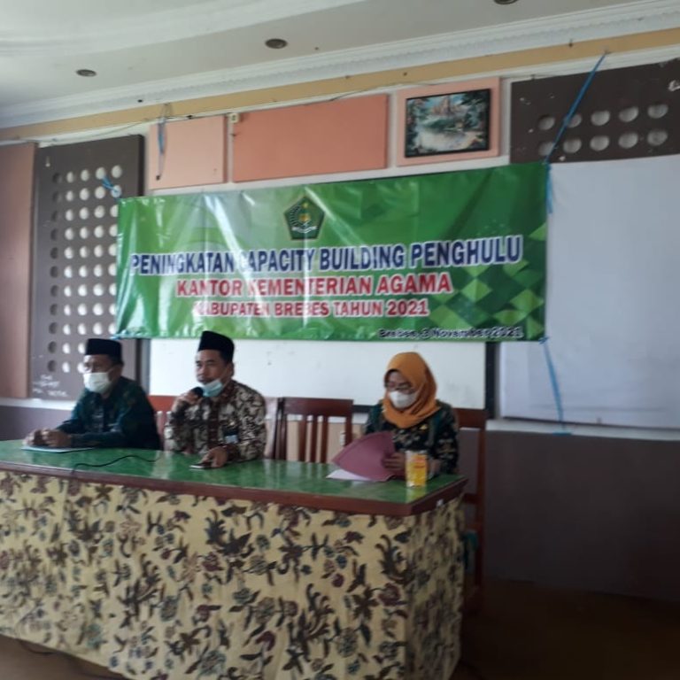 Capacity Building KUA Brebes Menyongsong Zona Integritas di Kemenag Brebes