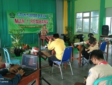 Perdana, MAN 1 Rembang Gelar Ujian Tahfizul Quran