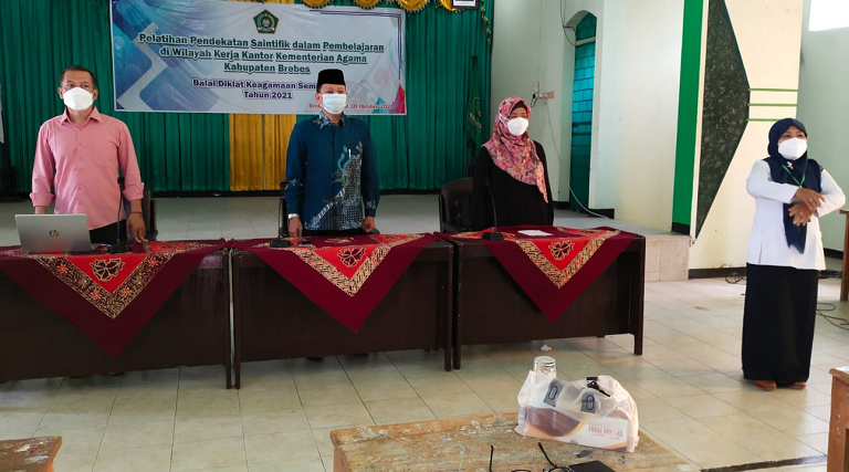Penutupan PDWK Saintifik Pembelajaran Bagi Guru di Kabupaten Brebes