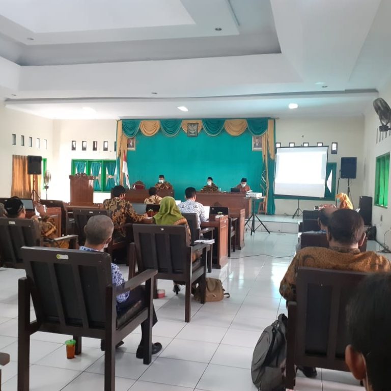 Kemenag Klaten Berikan Pendampingan Pembangunan ZI Satker MAN dan MTsN