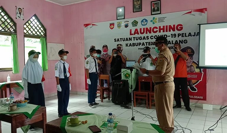 Siswa MTsN 3 Pemalang Dikukuhkan Sebagai Satgas Covid-19 Pelajar