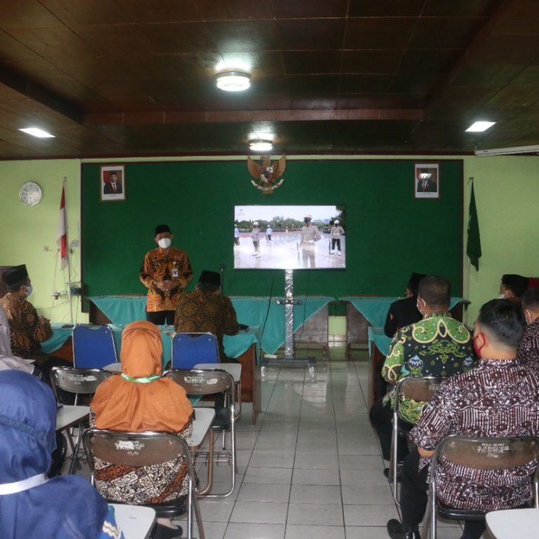 Kabag TU, Bersamai ASN Kemenag Wonosobo Ikuti Peringatan Hari Pahlawan Secara Virtual