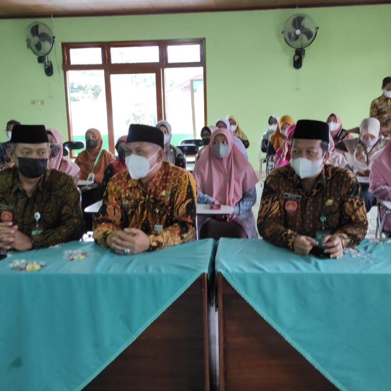 ASN Kankemenag Wonosobo Peringati Hari Pahlawan