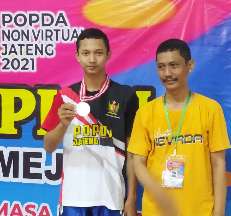 Ahmad Satria Raih Juara 2 POPDA Tenis Meja