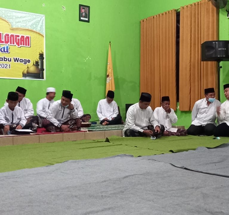 Membumikan Sholawat Dikota Santri