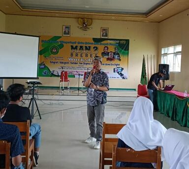 Seru….!! Workshop Peringatan Bulan Bahasa dan Sumpah Pemuda Tahun 2021di MAN 2 Brebes