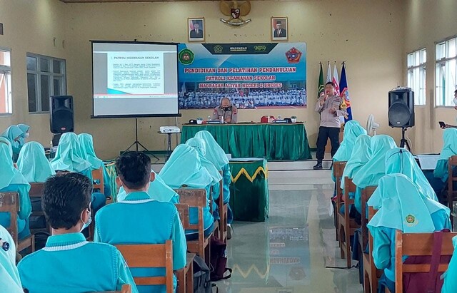 Diklat Tindakan Pertama Tempat Kejadian Perkara (TPTKP) Kegiatan Patroli Keamanan Sekolah MAN 2 Brebes