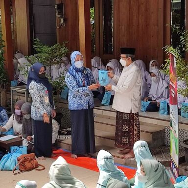 Gerimis di Ponpes Al-Ishlah Mangkang, Kota Semarang