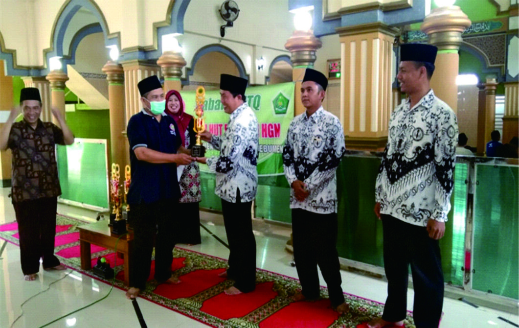 Lima Guru MTs.N 8 Kebumen Raih Juara Porseni PGRI
