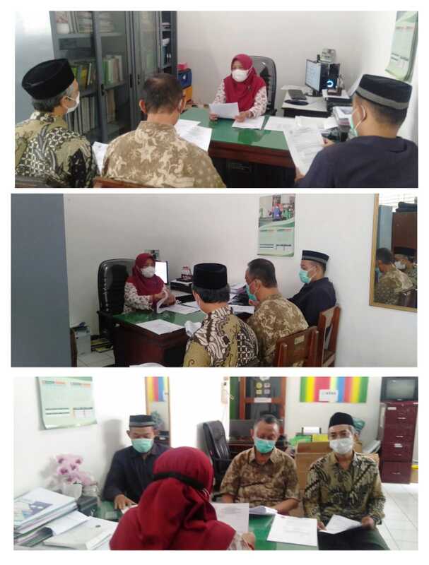 Panitia Sigap untuk Kesuksesan Acara Sosialisasi Regulasi Wakaf