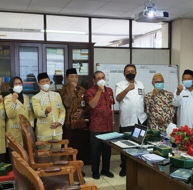 Kesuksesan Wakaf Sinergitas Semua Stakeholder