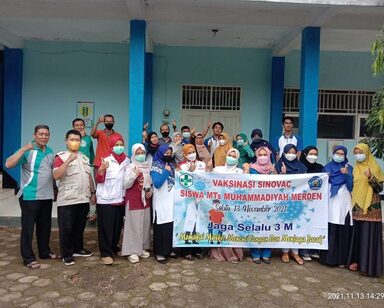 Putus Rantai Penyebaran Covid-19, Seluruh Siswa MTs Muhammadiyah Merden lakukan Vaksin Masal