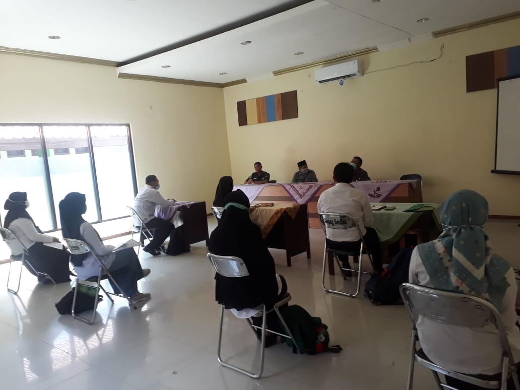 Pengarahan Kepada Tujuh CPNS Kankemenag Kabupaten Brebes