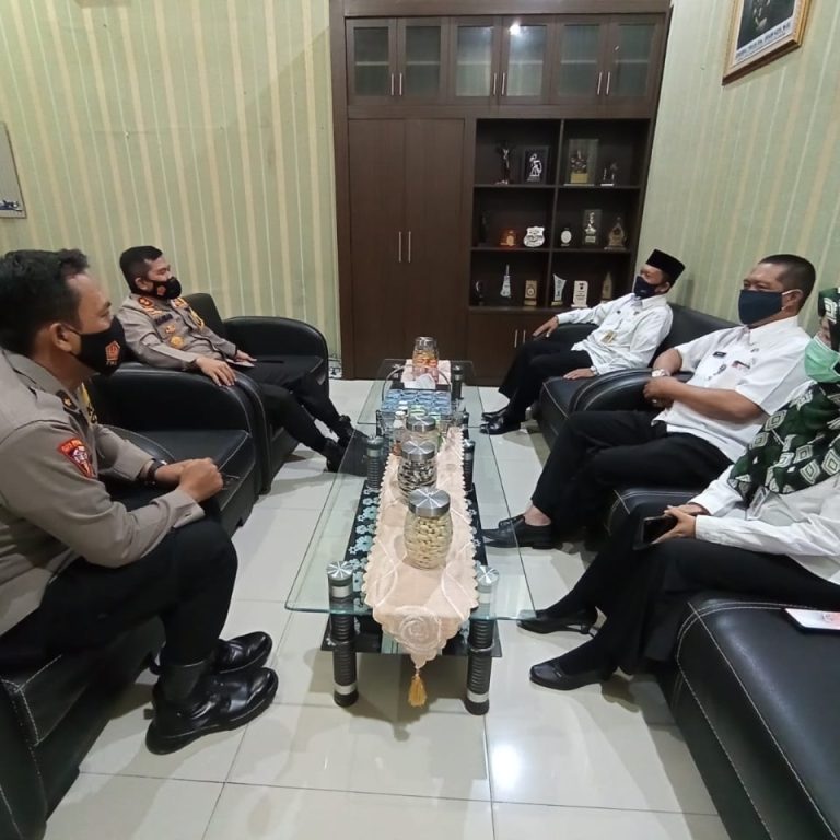 Jalin Kerja Sama Lintas Sektoral, Kakankemenag Kunjungi Polres Salatiga