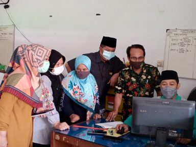 Lembur Persiapan Penilaian Tahap II Pembangunan ZI  Kankemenag kota Salatiga