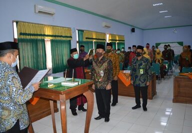 Fahrur Rozi Lantik Analis Kepegawaian Ahli Pertama