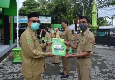 CPNS dan Pramubakti Terima Surat Tugas