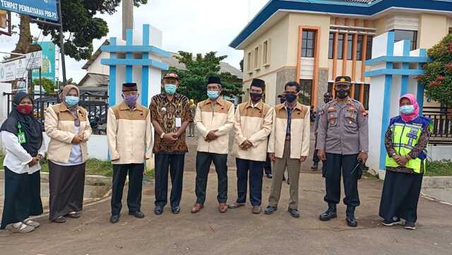 Penyuluh PAI dan Polisi, Sosialisasikan Kegiatan Selama PPKM