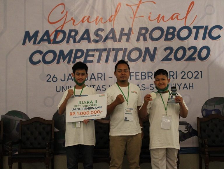 MTs Negeri 2 Banjarnegara Juara Robotik Nasional