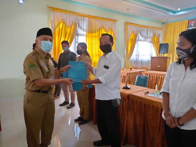 5 Penyuluh Hindu Non PNS Terima SK