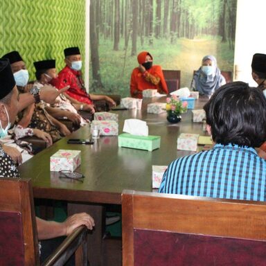 Survei Omnibus Riset ZI Puslitbang Bagikan Ilmu Positif Terkait Pembangunan ZI Kepada KanKemenag Kota Tegal