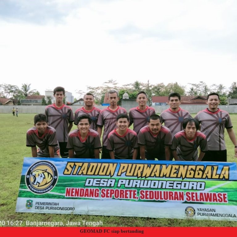 Promosikan Madrasah, Guru Kecamatan Purwanegara Adakan Pertandingan Persahabatan Sepak Bola
