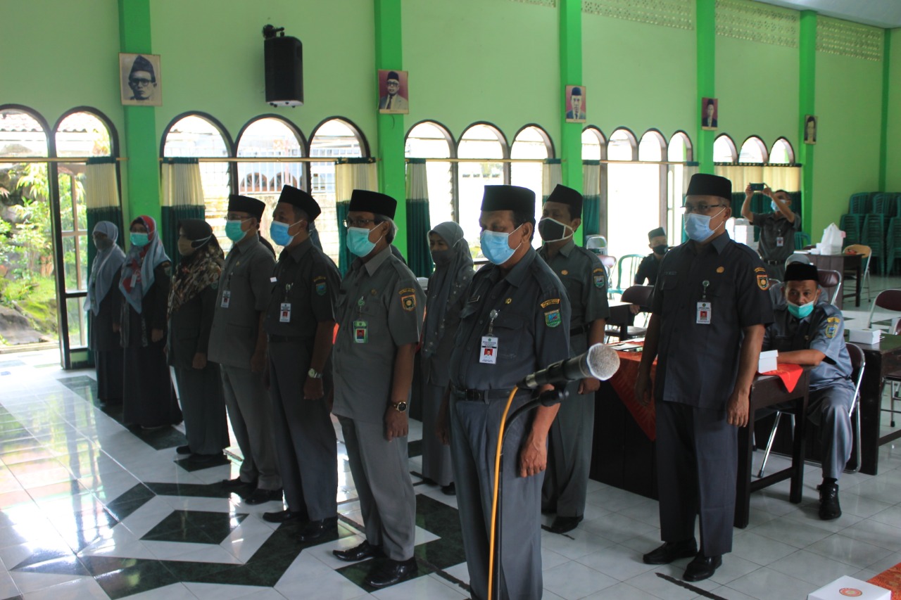 Kakankemenag Kebumen Kukuhkan H. Sudarman sebagai Ketua Pokjawas Madrasah