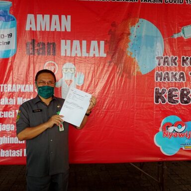 Jajaran ASN Kankemenag Jalani Vaksinasi Tahap Pertama