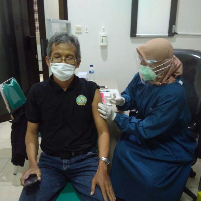 20 dari Dari 40 PAI Non PNS Solo Di Vaksin