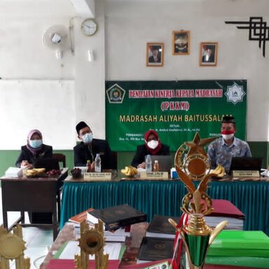 H. Muhdi: Jadikan PKKM Sebagai Evaluasi Untuk Meningkatkan Kinerja Kepala Madrasah
