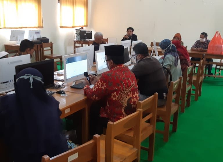 Sosialisasi Pelaporan BOS Bagi Pembina Ekstrakurikuler MAN 1 Brebes