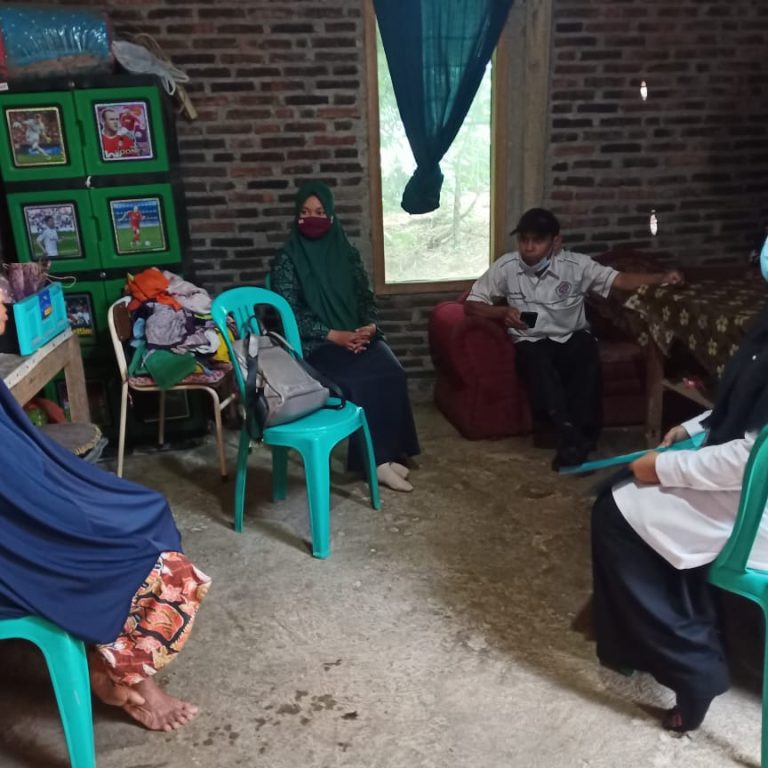MTs Cokroaminoto Badamita Memberikan Layanan Home Visit Di Masa Pandemi