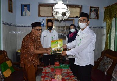 UPZ Kankemenag Kab. Pemalang Tasharufkan Zakat bagi Santri