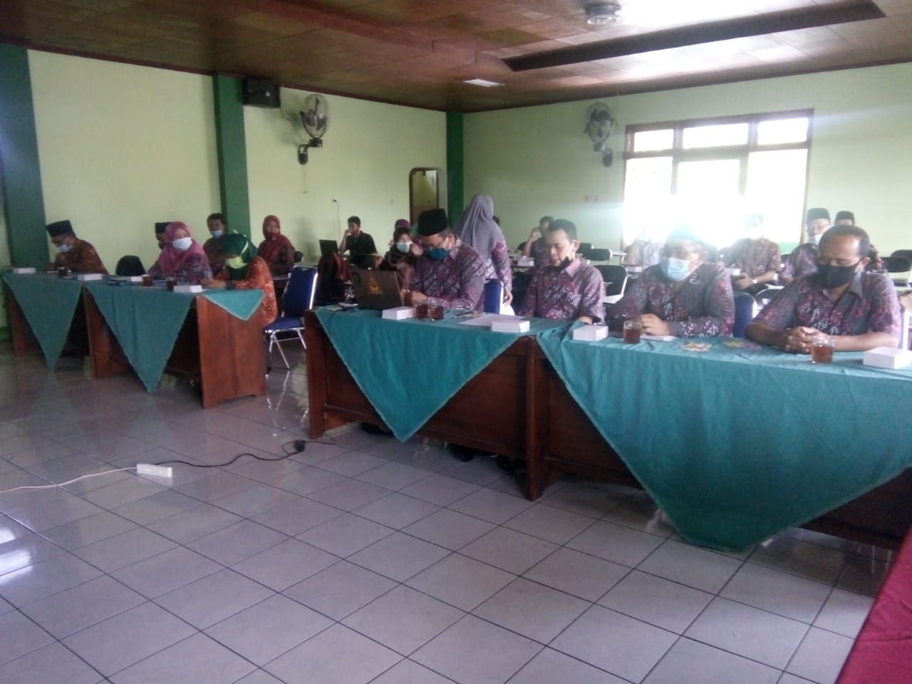 Optimalkan Peran GPAI SMP, Kasi PAIS Kemenag Wonosobo Lakukan Bimbingan MGMP PAI SMP