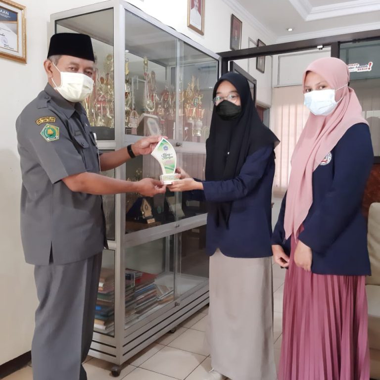 Kepala Kemenag Lepas Mahasiswa Magang Kembali Ke Kampus