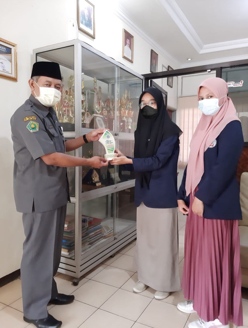 Kepala Kemenag Lepas Mahasiswa Magang Kembali Ke Kampus