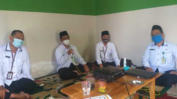 KaKanKemenag Berikan Pengarahan Di Rapat  POKJALUH