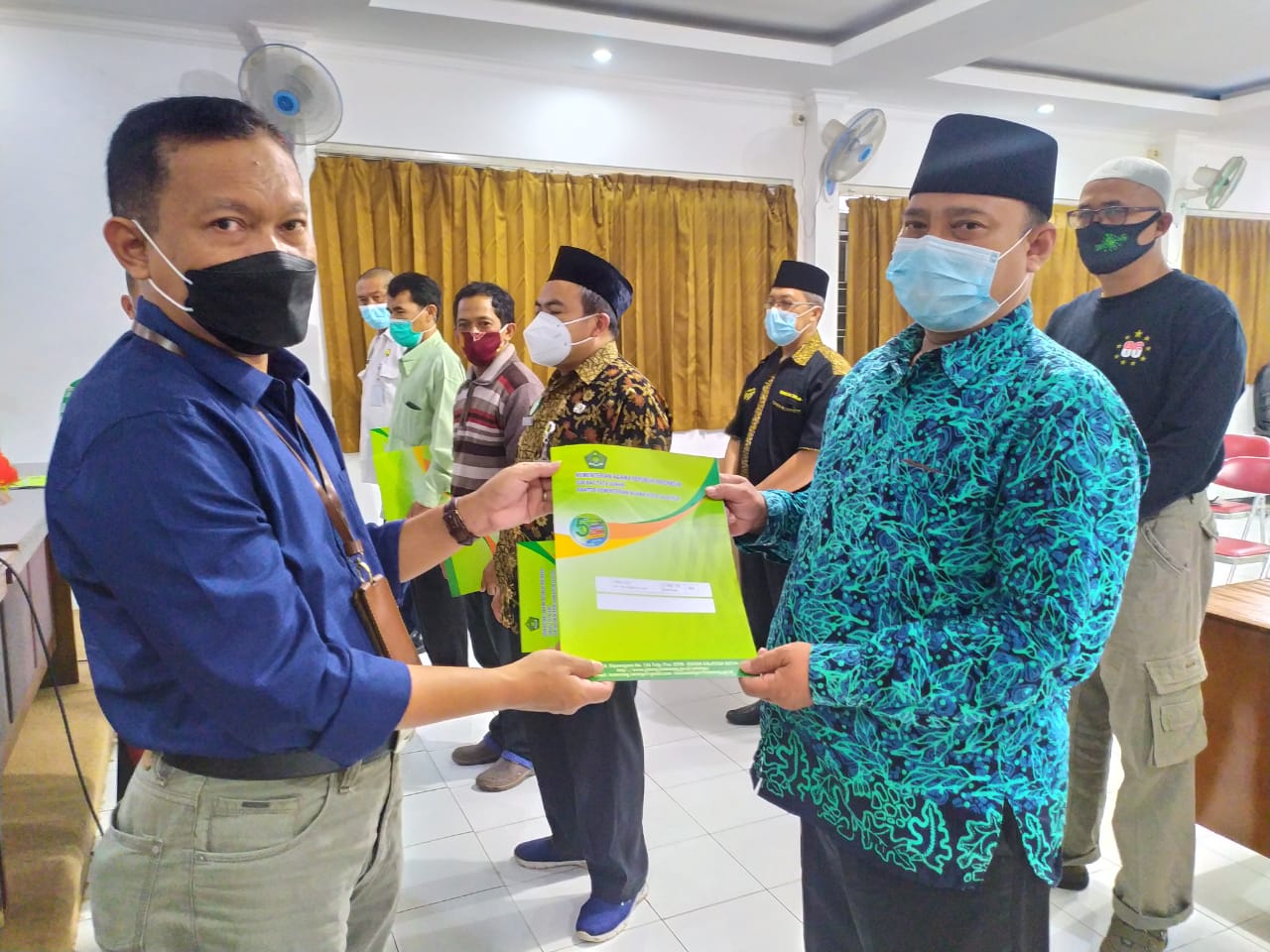Penyerahan SIP Wujud Pengamanan Administrasi Kendaraan Dinas