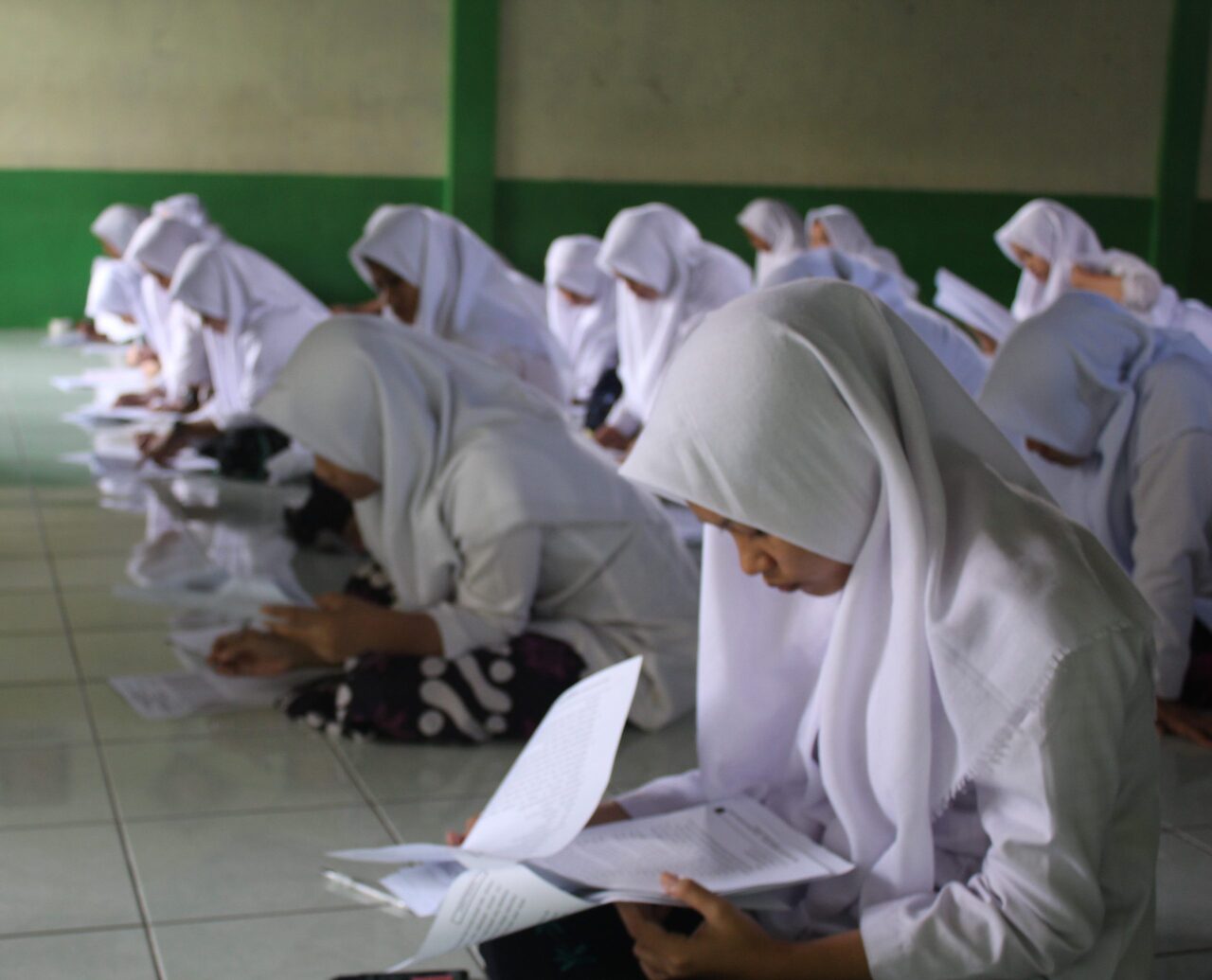 Kakankemenag Kendal Tinjau Pelaksanaan Ujian Ponpes ARIS