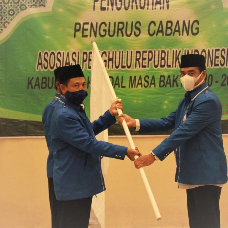Serah Terima Tongkat Estafet Kepemimpinan Pengurus Cabang APRI Kabupaten Kendal